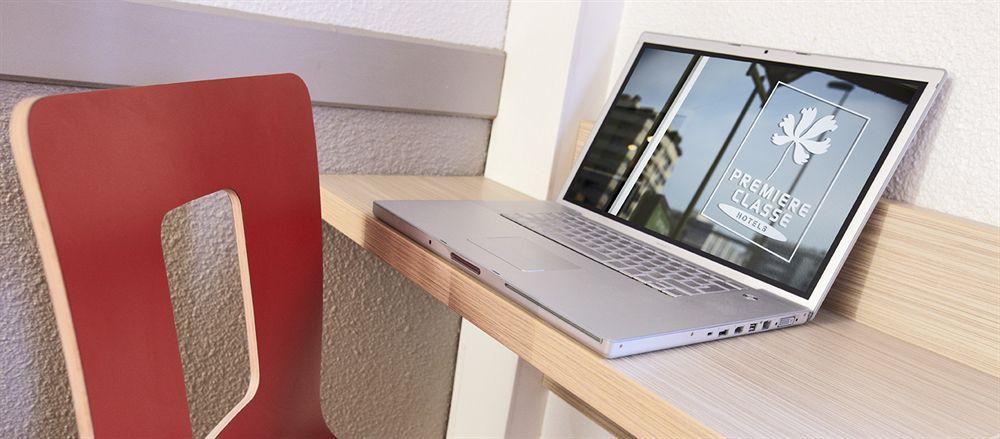 Premiere Classe Montreuil Eksteriør bilde Dell Inspiron 15 5567