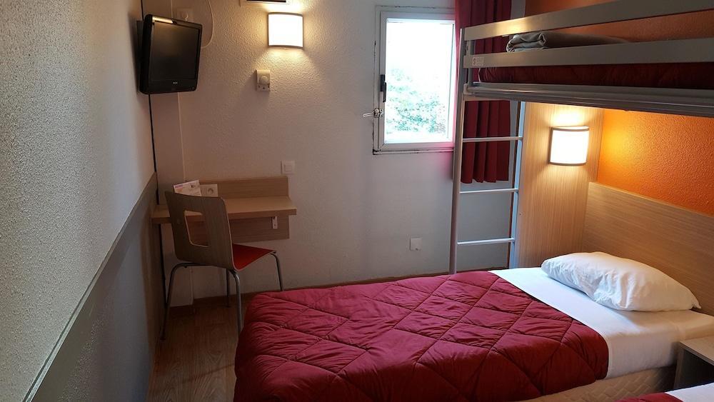Premiere Classe Montreuil Eksteriør bilde A typical room at a B&B